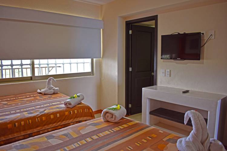 Condominio para 10 personas en Ixtapa Zihuatanejo. Rentas Vacacionales en Ixtapa Zihuatanejo. Agencia de Viajes en Ixtapa Zihuatanejo. Zihua Reservaciones. Ixtapa Reservaciones. Viaje a Ixtapa Zihuatanejo. Condominios Zihuatanejo. Condominios para 6 personas en Ixtapa. Condominios para 6 personas en Zihuatanejo. Renta de Condominios Vacacionales en Ixtapa. Renta de Condominios Vacacionales en Zihuatanejo. Condominios en Playa El Palmar Ixtapa Zihuatanejo. Condominios con Cocina en Ixtapa. Condominios con Cocina en Zihuatanejo. Condominios con Vista al Mar en Ixtapa. Condominios con Vista al Mar en Zihuatanejo