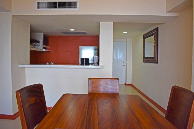 Condominio para 10 personas en Ixtapa Zihuatanejo. Rentas Vacacionales en Ixtapa Zihuatanejo. Agencia de Viajes en Ixtapa Zihuatanejo. Zihua Reservaciones. Ixtapa Reservaciones. Viaje a Ixtapa Zihuatanejo. Condominios Zihuatanejo. Condominios para 6 personas en Ixtapa. Condominios para 6 personas en Zihuatanejo. Renta de Condominios Vacacionales en Ixtapa. Renta de Condominios Vacacionales en Zihuatanejo. Condominios en Playa El Palmar Ixtapa Zihuatanejo. Condominios con Cocina en Ixtapa. Condominios con Cocina en Zihuatanejo. Condominios con Vista al Mar en Ixtapa. Condominios con Vista al Mar en Zihuatanejo