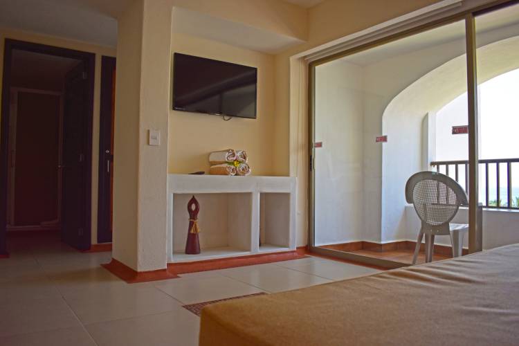 Condominio para 10 personas en Ixtapa Zihuatanejo. Rentas Vacacionales en Ixtapa Zihuatanejo. Agencia de Viajes en Ixtapa Zihuatanejo. Zihua Reservaciones. Ixtapa Reservaciones. Viaje a Ixtapa Zihuatanejo. Condominios Zihuatanejo. Condominios para 6 personas en Ixtapa. Condominios para 6 personas en Zihuatanejo. Renta de Condominios Vacacionales en Ixtapa. Renta de Condominios Vacacionales en Zihuatanejo. Condominios en Playa El Palmar Ixtapa Zihuatanejo. Condominios con Cocina en Ixtapa. Condominios con Cocina en Zihuatanejo. Condominios con Vista al Mar en Ixtapa. Condominios con Vista al Mar en Zihuatanejo