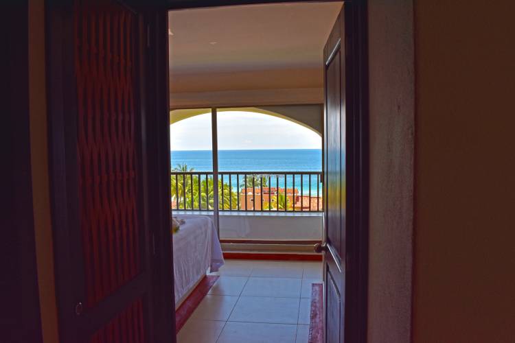 Condominio para 10 personas en Ixtapa Zihuatanejo. Rentas Vacacionales en Ixtapa Zihuatanejo. Agencia de Viajes en Ixtapa Zihuatanejo. Zihua Reservaciones. Ixtapa Reservaciones. Viaje a Ixtapa Zihuatanejo. Condominios Zihuatanejo. Condominios para 6 personas en Ixtapa. Condominios para 6 personas en Zihuatanejo. Renta de Condominios Vacacionales en Ixtapa. Renta de Condominios Vacacionales en Zihuatanejo. Condominios en Playa El Palmar Ixtapa Zihuatanejo. Condominios con Cocina en Ixtapa. Condominios con Cocina en Zihuatanejo. Condominios con Vista al Mar en Ixtapa. Condominios con Vista al Mar en Zihuatanejo